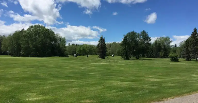 GolfCourse8 1024x533 2 768x400